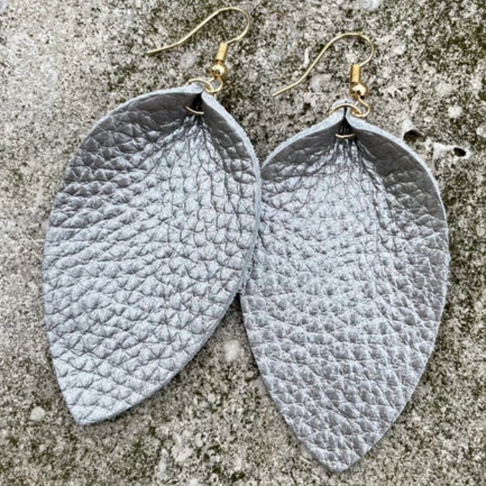 Handmade Vegan Leather Leaf Dangle Set NWT - Picture 3 of 6